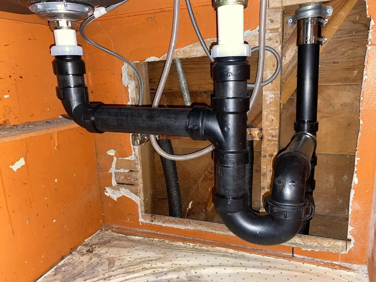 Professional Pipe Bursting equipment and tools on the job in Maryville
